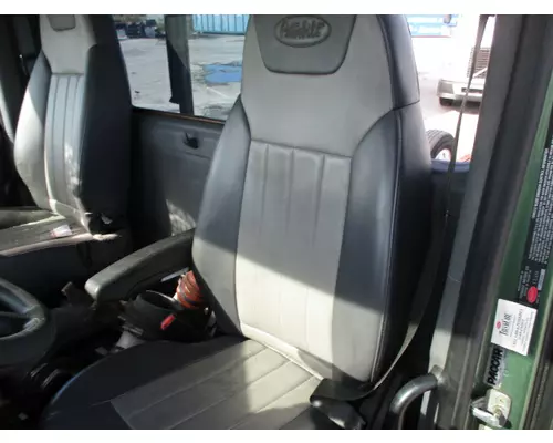 PETERBILT 579 SEAT, FRONT