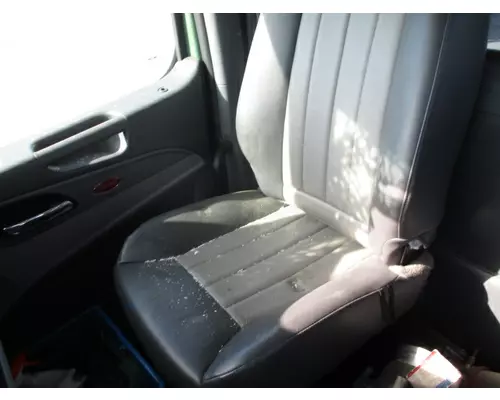 PETERBILT 579 SEAT, FRONT
