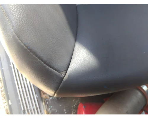 PETERBILT 579 SEAT, FRONT