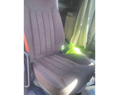 PETERBILT 579 SEAT, FRONT