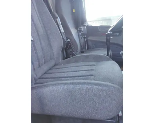 PETERBILT 579 SEAT, FRONT