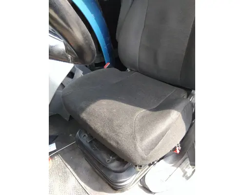 PETERBILT 579 SEAT, FRONT