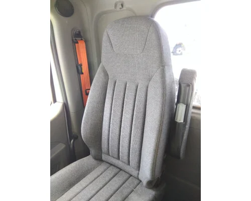 PETERBILT 579 SEAT, FRONT