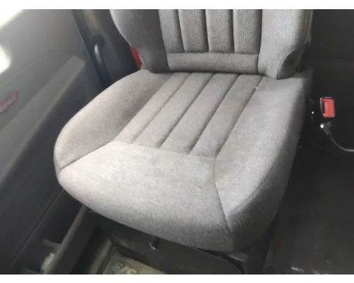 PETERBILT 579 SEAT, FRONT