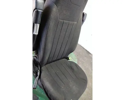 PETERBILT 579 SEAT, FRONT