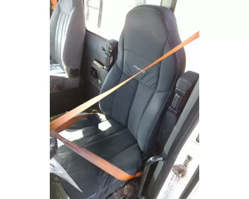 PETERBILT 579 SEAT, FRONT