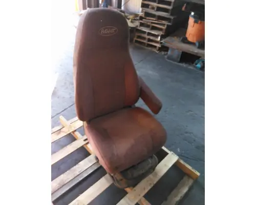 PETERBILT 579 SEAT, FRONT