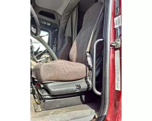 PETERBILT 579 SEAT, FRONT