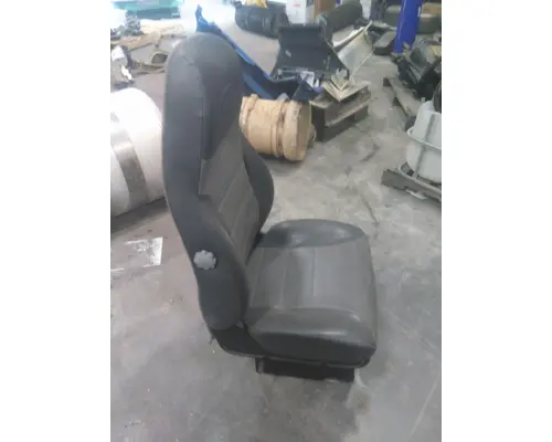 PETERBILT 579 SEAT, FRONT