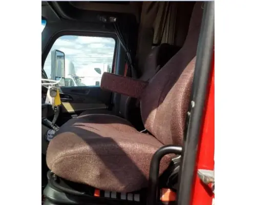 PETERBILT 579 SEAT, FRONT
