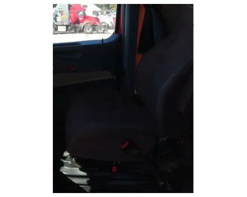 PETERBILT 579 SEAT, FRONT