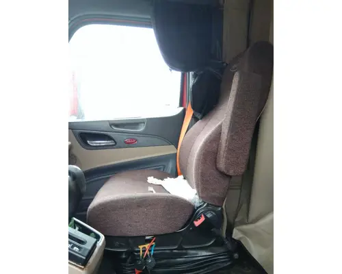 PETERBILT 579 SEAT, FRONT