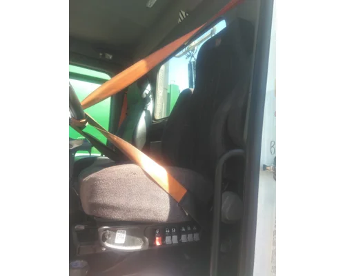 PETERBILT 579 SEAT, FRONT