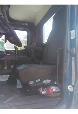 PETERBILT 579 SEAT, FRONT