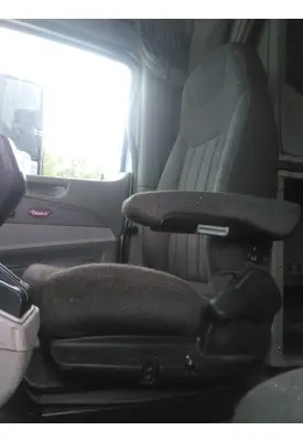 PETERBILT 579 SEAT, FRONT
