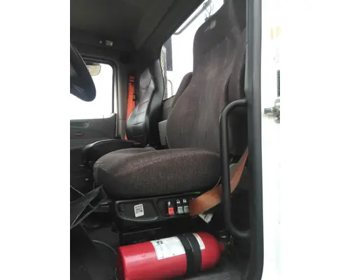 PETERBILT 579 SEAT, FRONT