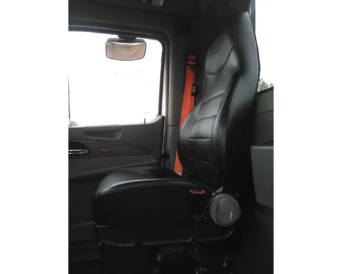 PETERBILT 579 SEAT, FRONT