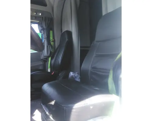 PETERBILT 579 SEAT, FRONT