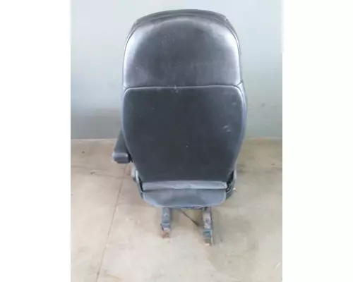 PETERBILT 579 SEAT, FRONT