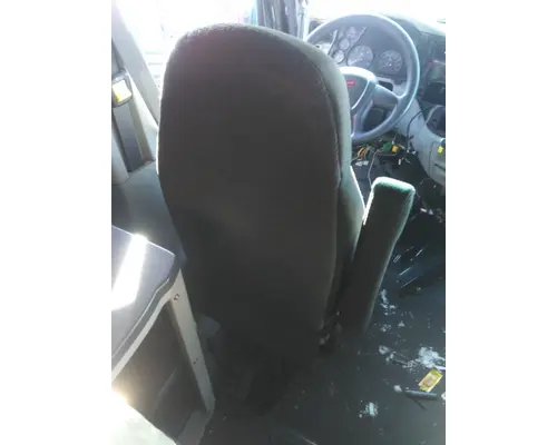 PETERBILT 579 SEAT, FRONT