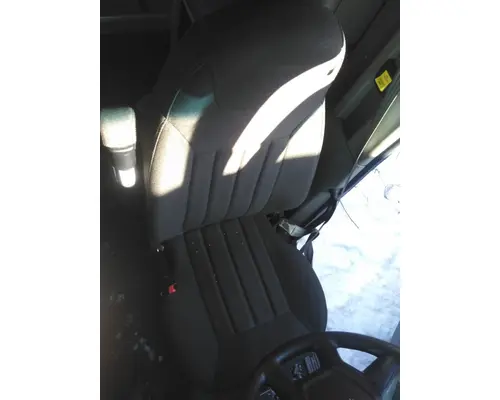 PETERBILT 579 SEAT, FRONT