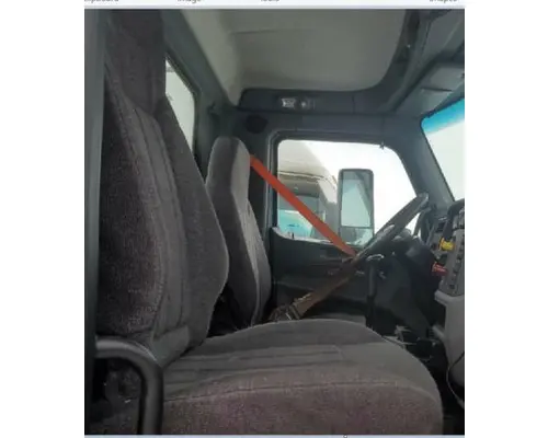 PETERBILT 579 SEAT, FRONT