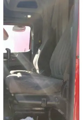 PETERBILT 579 SEAT, FRONT