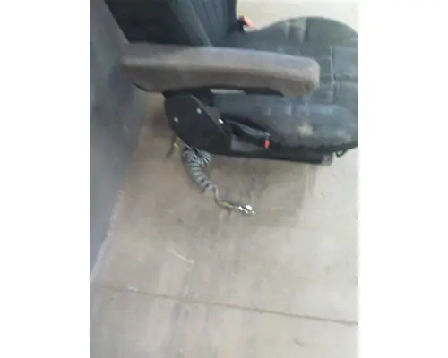 PETERBILT 579 SEAT, FRONT