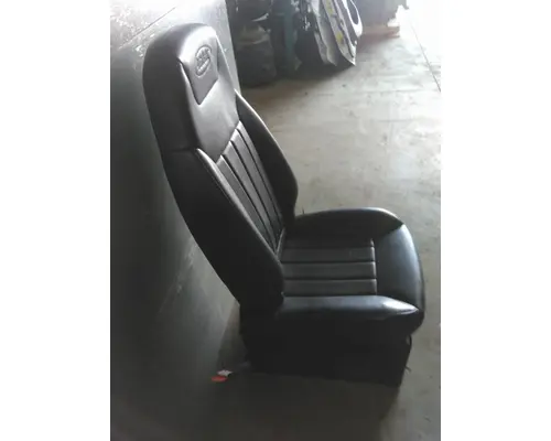 PETERBILT 579 SEAT, FRONT