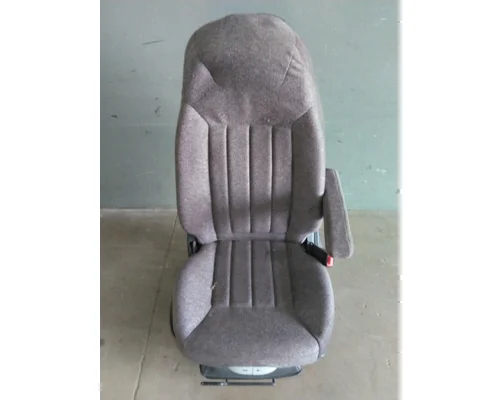 PETERBILT 579 SEAT, FRONT