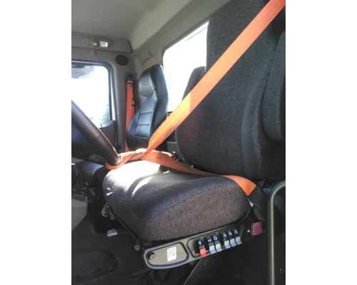 PETERBILT 579 SEAT, FRONT