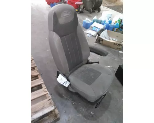 PETERBILT 579 SEAT, FRONT