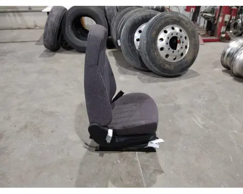 PETERBILT 579 SEAT, FRONT