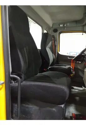 PETERBILT 579 SEAT, FRONT