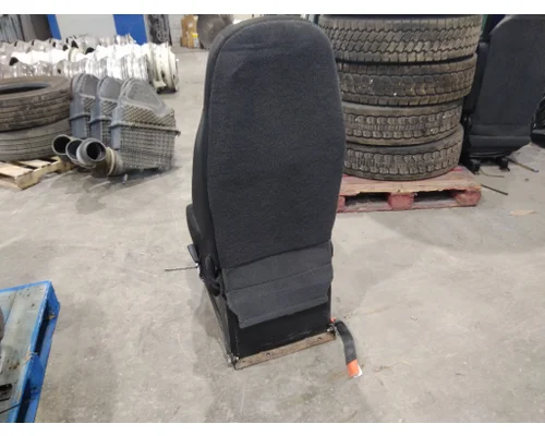 PETERBILT 579 SEAT, FRONT