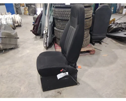 PETERBILT 579 SEAT, FRONT