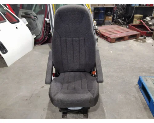 PETERBILT 579 SEAT, FRONT