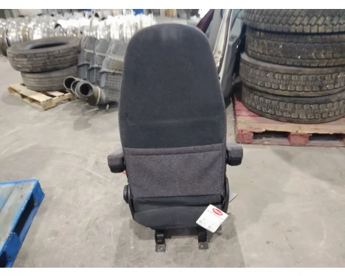 PETERBILT 579 SEAT, FRONT