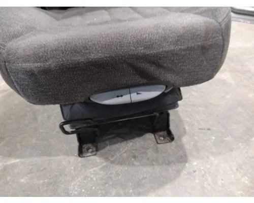 PETERBILT 579 SEAT, FRONT