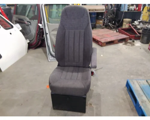 PETERBILT 579 SEAT, FRONT