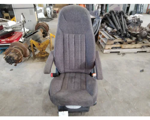 PETERBILT 579 SEAT, FRONT