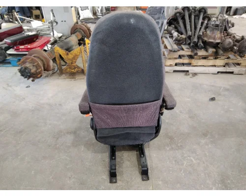 PETERBILT 579 SEAT, FRONT