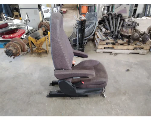 PETERBILT 579 SEAT, FRONT