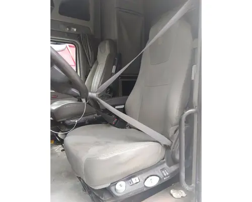 PETERBILT 579 SEAT, FRONT
