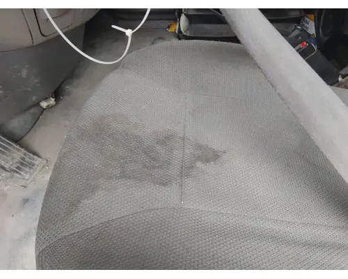 PETERBILT 579 SEAT, FRONT