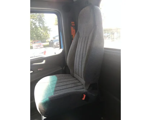 PETERBILT 579 SEAT, FRONT