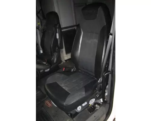 PETERBILT 579 SEAT, FRONT