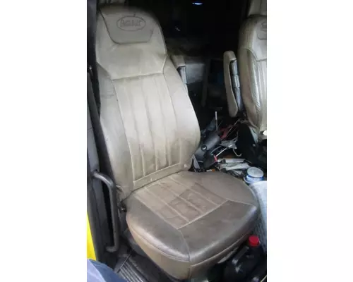 PETERBILT 579 SEAT, FRONT