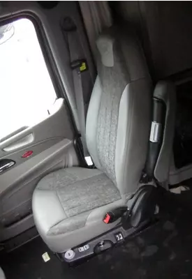 PETERBILT 579 SEAT, FRONT