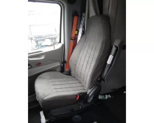 PETERBILT 579 SEAT, FRONT